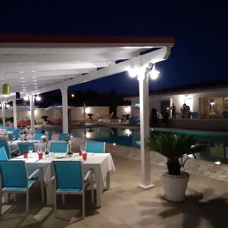 Il Galeone 3* Pulsano
